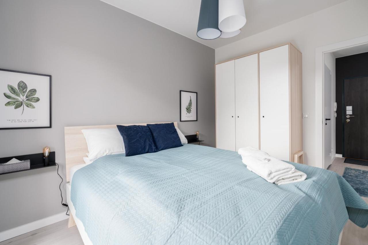 Stara Cegielnia Lake View Apartment By Renters Prestige Poznań Exteriör bild