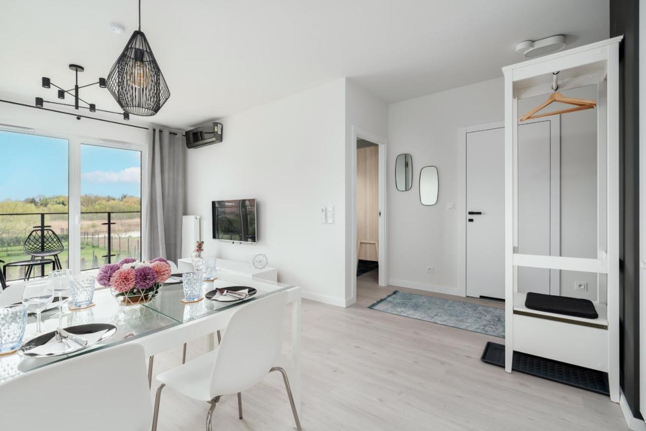 Stara Cegielnia Lake View Apartment By Renters Prestige Poznań Exteriör bild