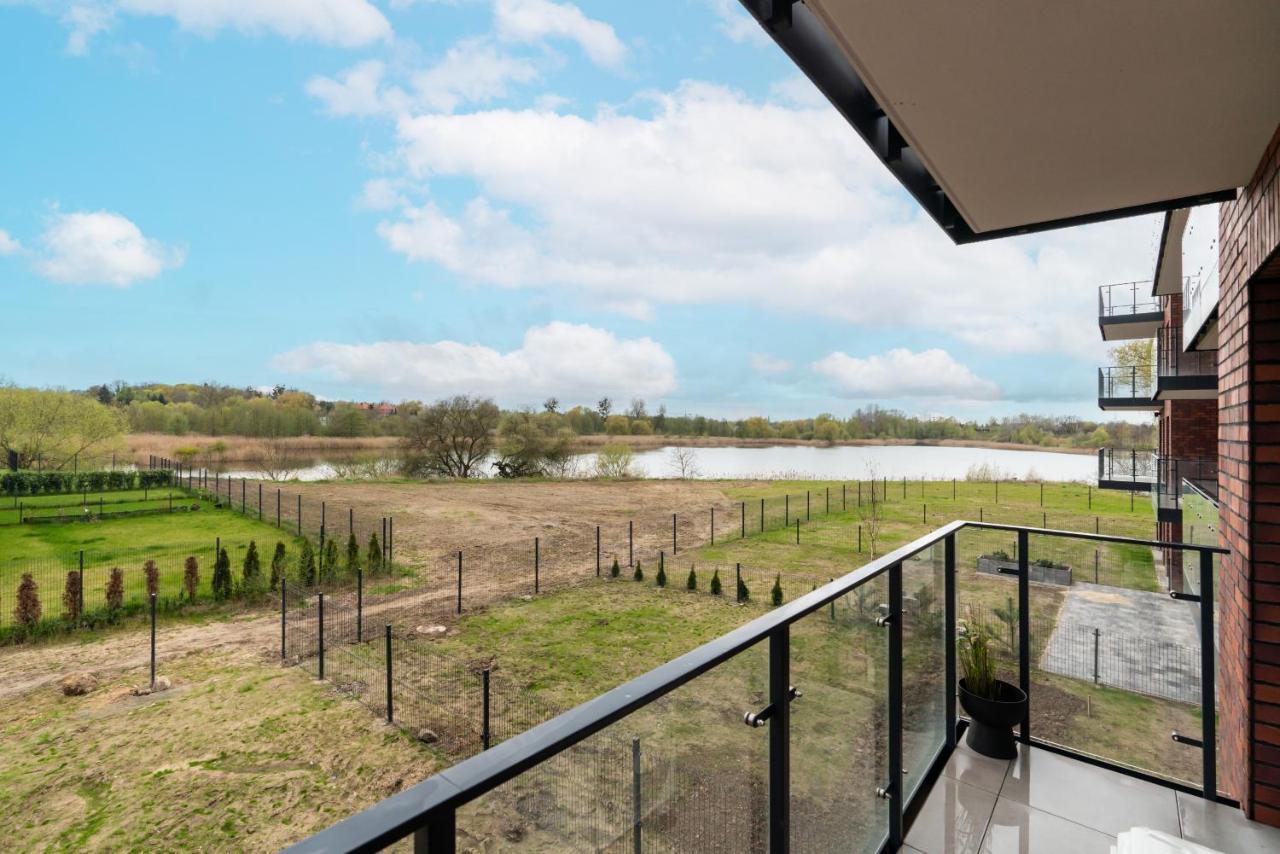 Stara Cegielnia Lake View Apartment By Renters Prestige Poznań Exteriör bild