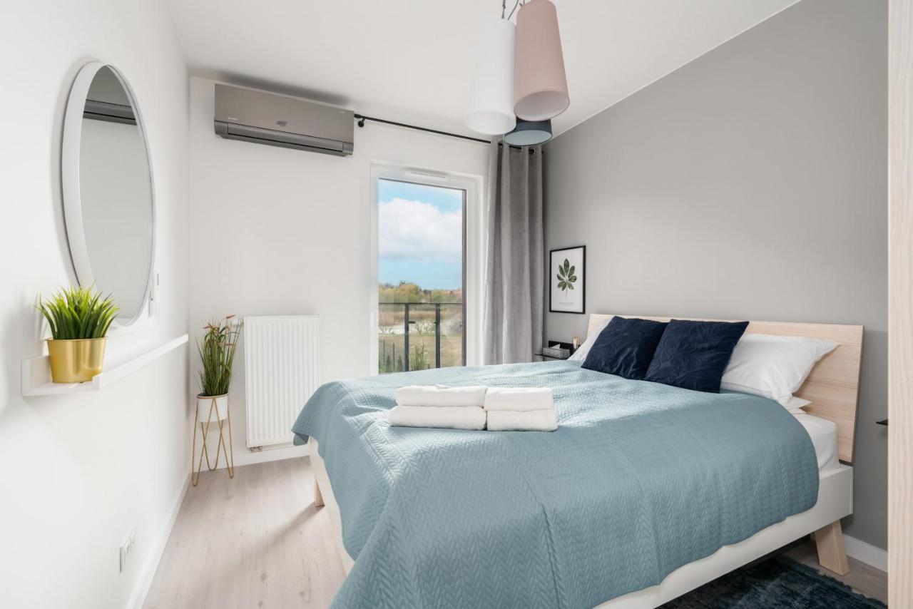 Stara Cegielnia Lake View Apartment By Renters Prestige Poznań Exteriör bild