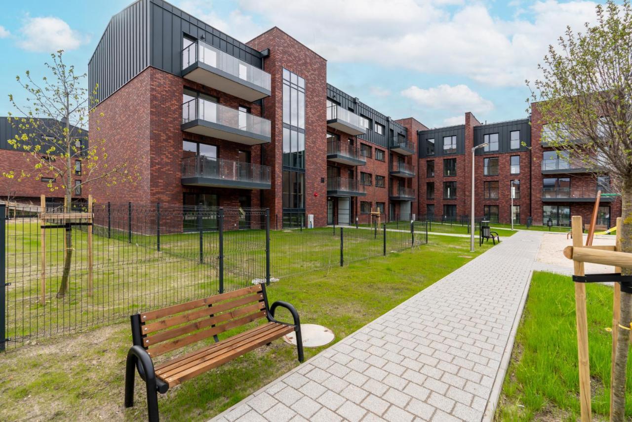 Stara Cegielnia Lake View Apartment By Renters Prestige Poznań Exteriör bild